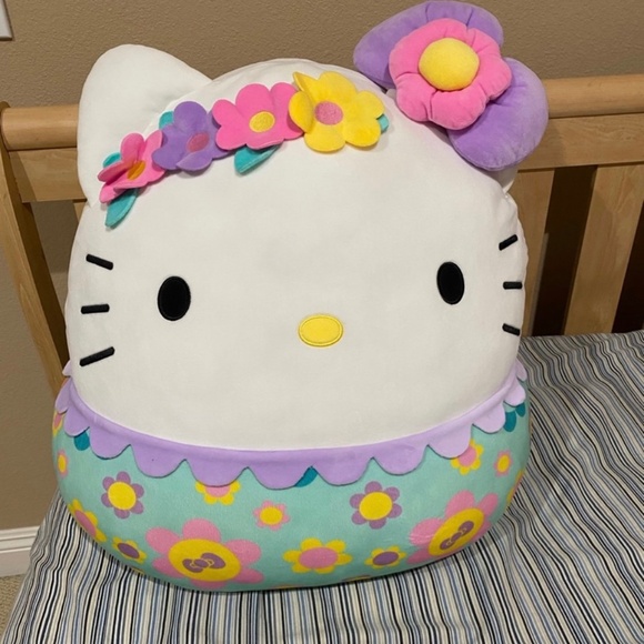 Squishmallows 20 inch Hello Kitty Floral Plush - Picture 1 of 4